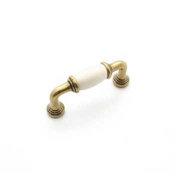Porselen Yıldız Krem Antik 64mm Yay Kulp